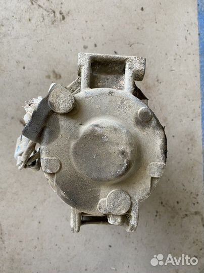 Компрессор кондиционера Toyota L.C 200 2013г 4.5D