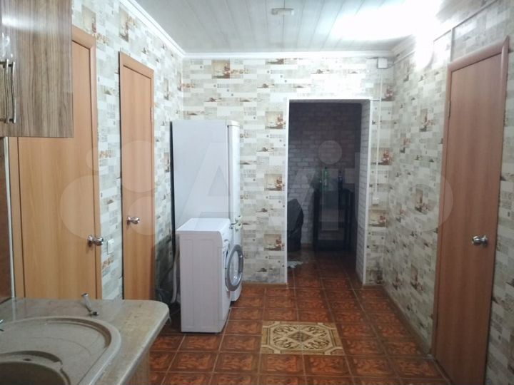 4-к. квартира, 76 м², 1/5 эт.