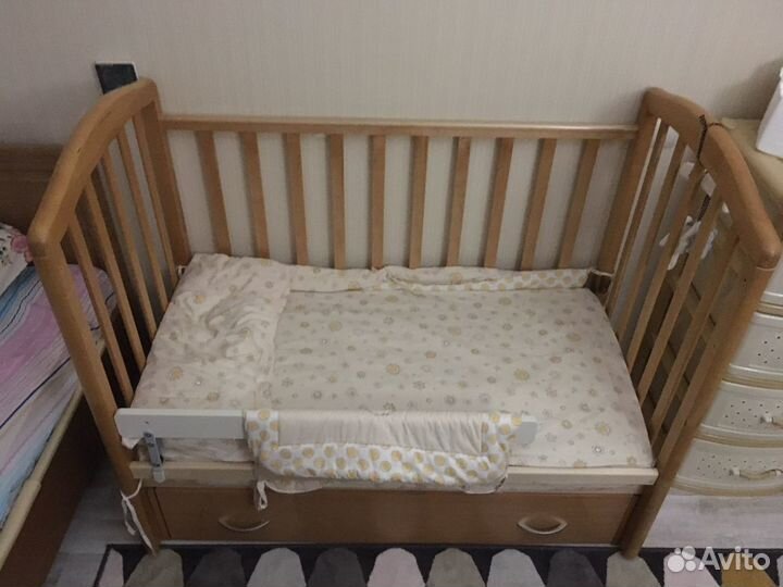 Кровать детская с матрасом
