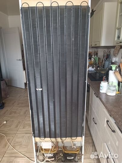 Холодильник Indesit BH180NF. 025