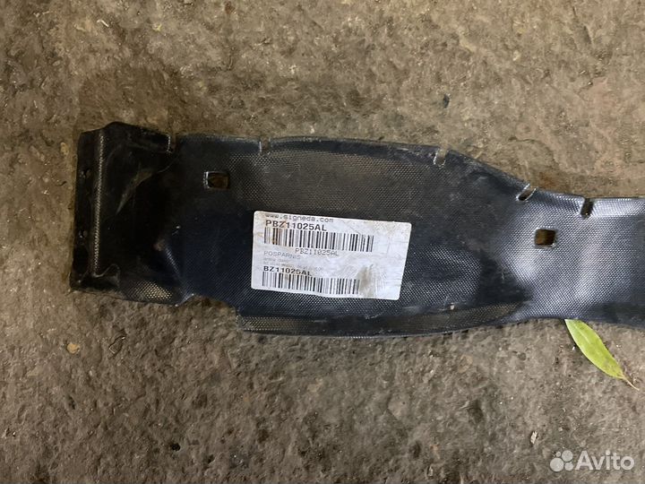 Подкрыльник передний правый длинный mercedes w202