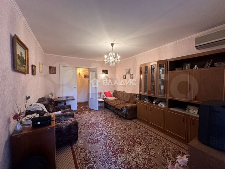 2-к. квартира, 48 м², 3/9 эт.