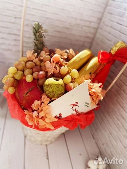 Фруктовые букеты, корзина с фруктами