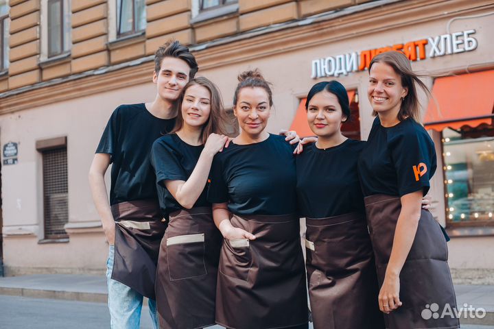 Продавец в пекарню