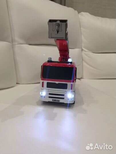 Пожарная машина на пульте управления