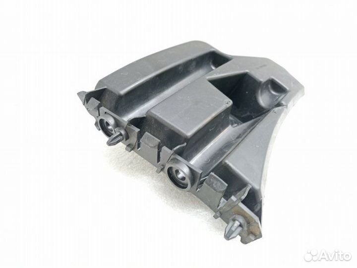 Кронштейн бампера передний правый Volvo S60 2 2011