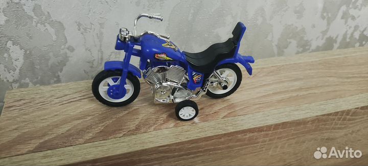 Мотоцикл игрушка