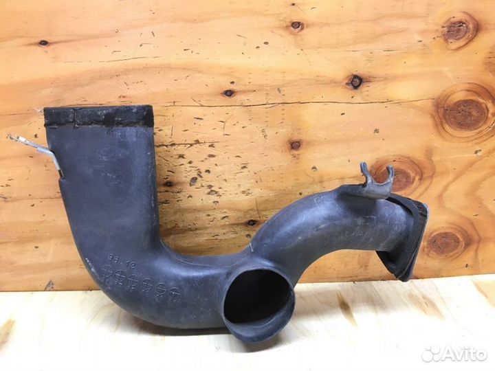 Воздухозаборник Toyota Corona Premio ST210 3sfse