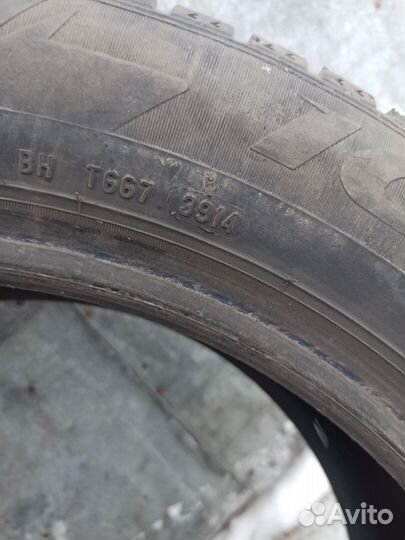 Pirelli Winter Ice Zero 215/55 R18 90T