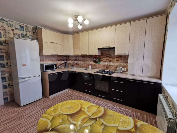 2-к. квартира, 65 м², 6/10 эт.