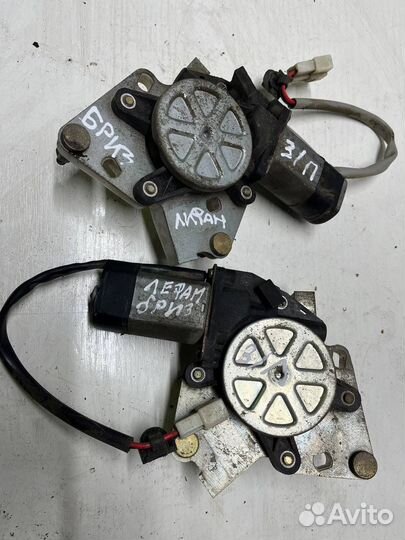 Стеклоподьемник передний задний Lifan Breez 520