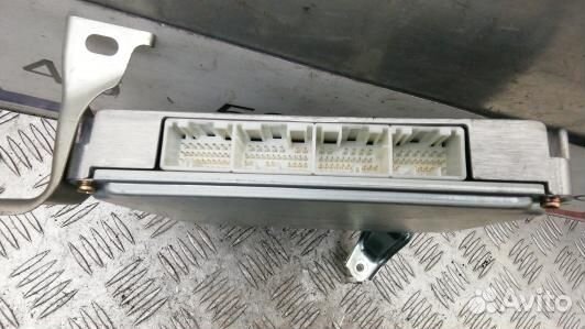 Блок управления двс toyota corolla verso 2 (BBR03P