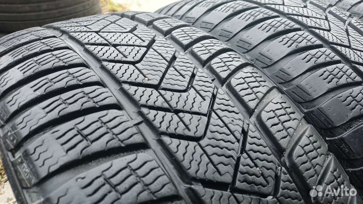 Goodyear UltraGrip 8 Performance 245/45 R18