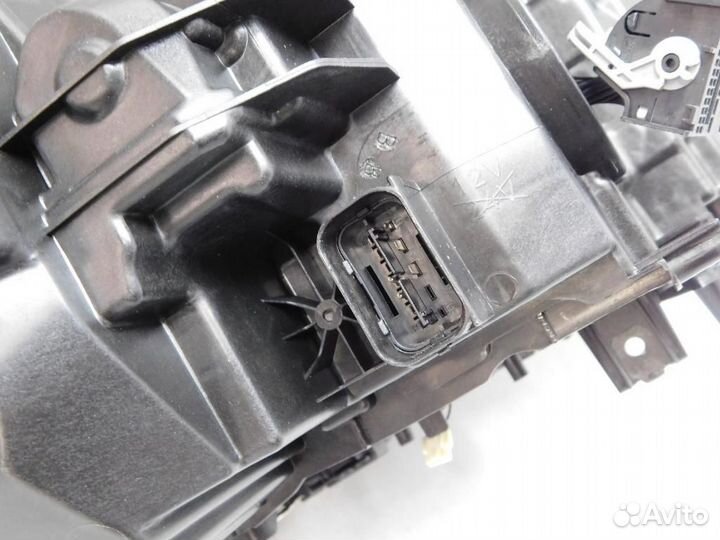 Фара левая BMW 5-Series/M5