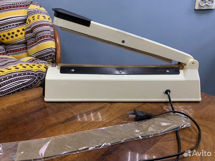 Запаиватель для пакетов ручной