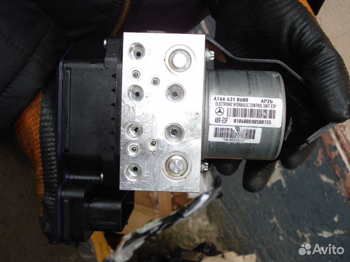 Блок абс A1669013400 Mercedes W166 GL400