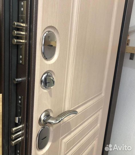 Вскрытие замков, авто, сейфа, замена замков,ремонт