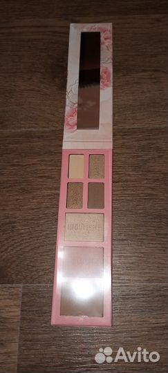 Essence Bloom baby bloom палетка для лица