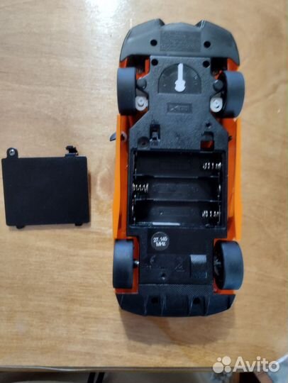 Машинка на пульте управления