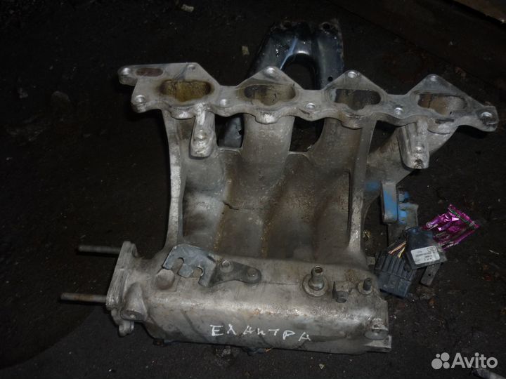 Впускной коллектор Хундай Элантра 3 XD 2.0