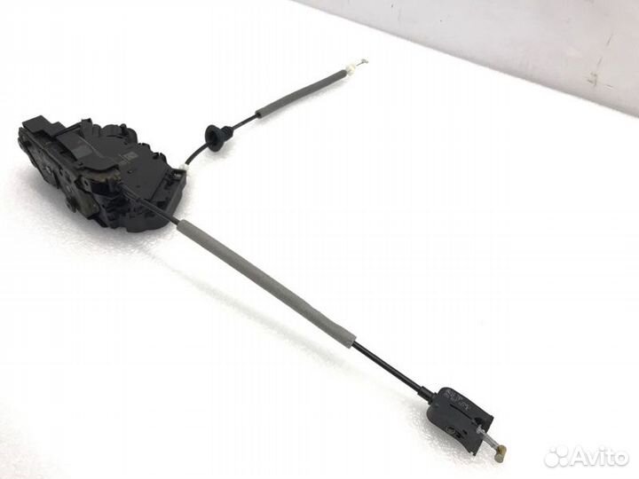 Замок двери задний правый Skoda Octavia 1.6 cwva