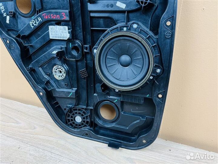 Стеклоподъемник задний левый Hyundai Tucson 3