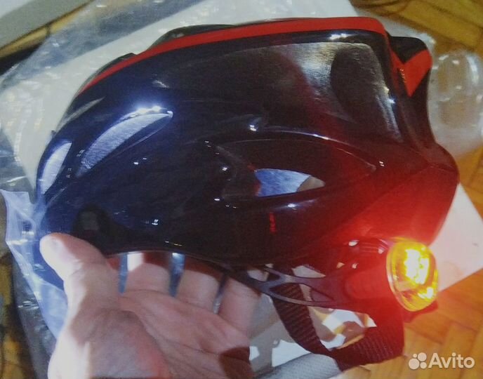 Вело шлемы качеств. красивые со стеклом и обычныый