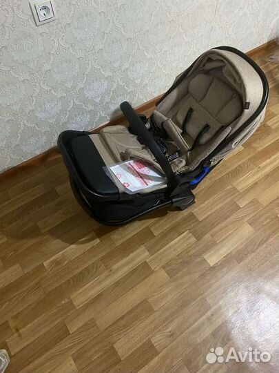 Прогулочная коляска новая 2в1