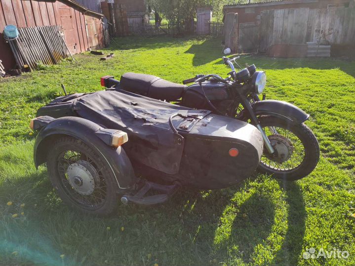 Мотоцикл с коляской Днепр-11