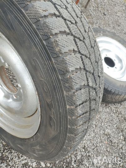 Диски с зимней резиной р15 на ниву