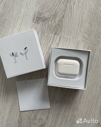 Беспроводные наушники AirPods Pro