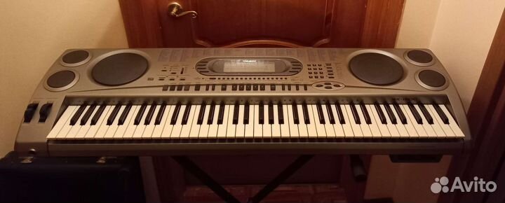 Новый синтезатор Casio WK1800 с подставкой
