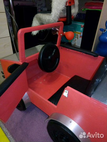 Автомобиль-каталка