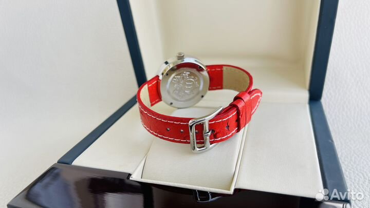 Женские наручные часы Hermes Red