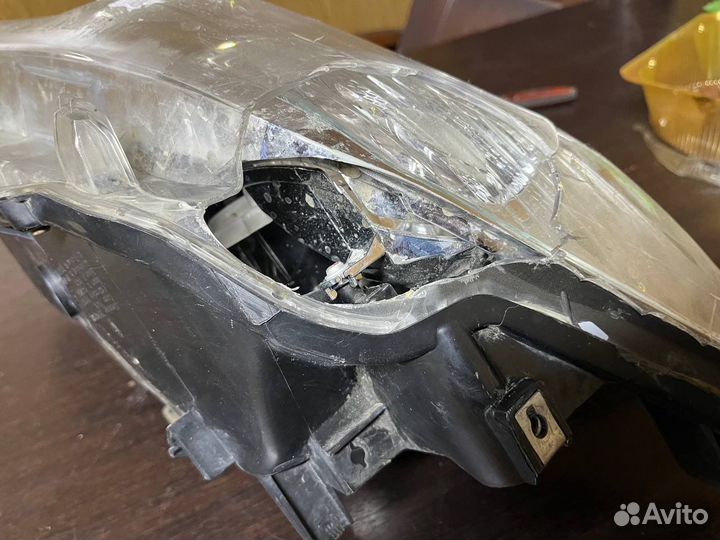 Toyota Camry 50 55 Передняя левая фара