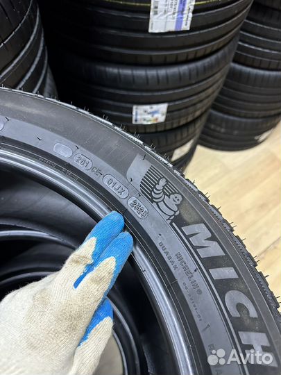 Michelin Pilot Alpin 5 SUV 315/40 R21 и 275/45 R21