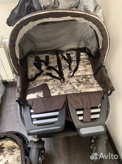 Коляска для двойни