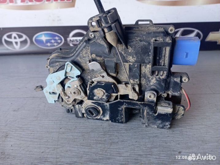 Замок двери задний левый Skoda Octavia A5 BSF 2007