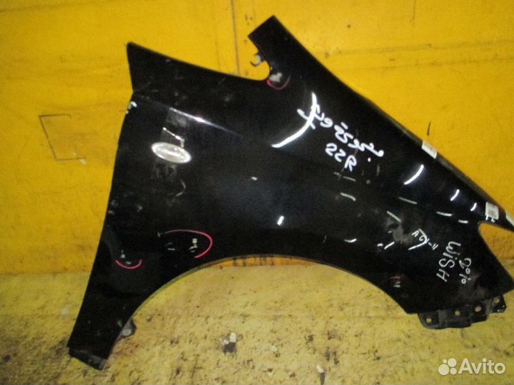 Крыло переднее 53811-68040 на Toyota Wish ZGE20G