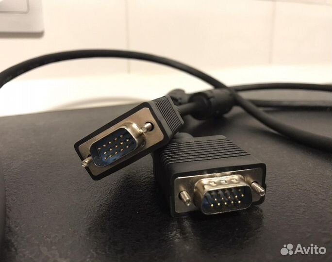 Кабель VGA-VGA для компьютера