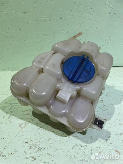 Расширительный бачок Volkswagen Touareg 7P 3.0D