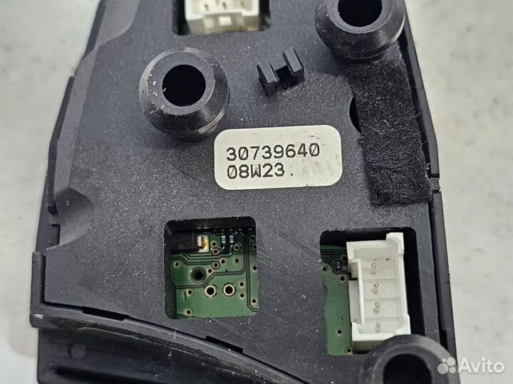 Кнопки руля правые Volvo S60 S80 V50 V70 XC70 C30