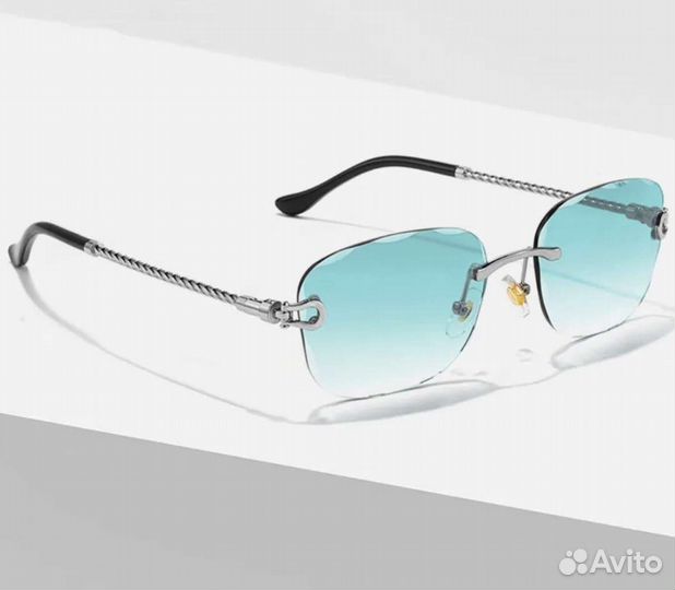 Очки солнцезащитные