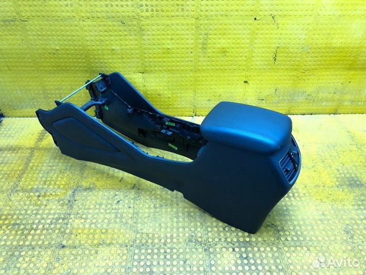 Центральная консоль Hyundai Tucson D4HA 2019