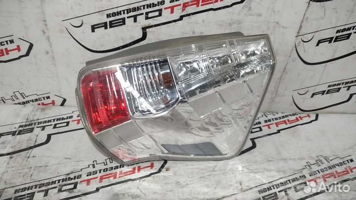 Фонарь toyota prius alpha ZVW40W ZVW41W 4747 правы