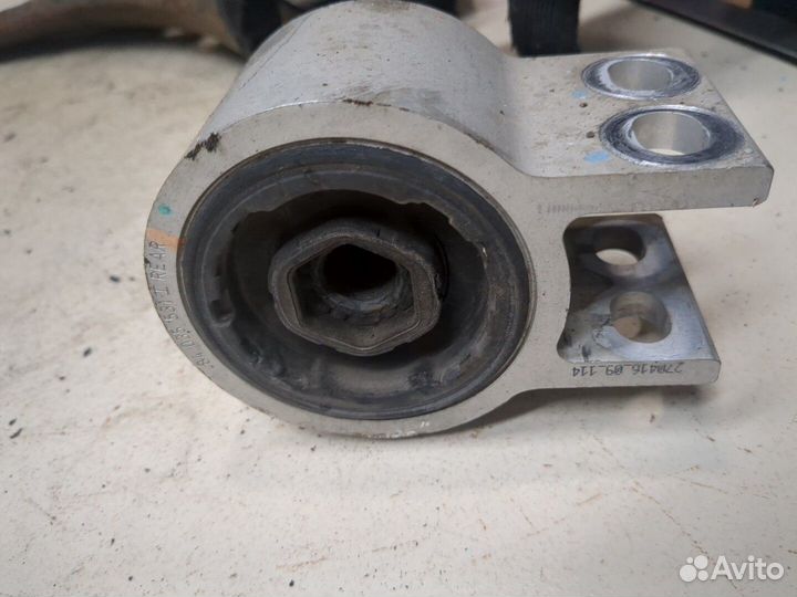 Рычаг подвески левый передний Chevrolet Volt, 2017