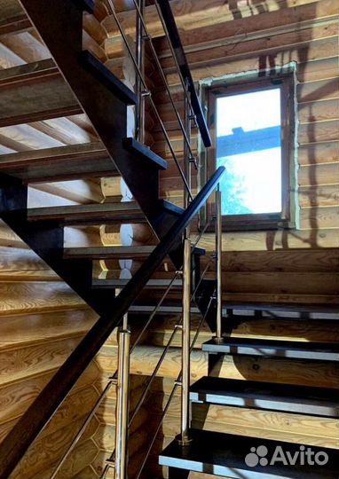 Лестница с забежными ступенями под ключ