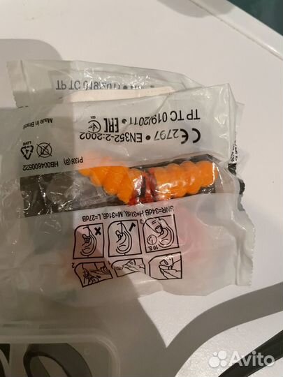 Очки для плавания и беруши, зажимы