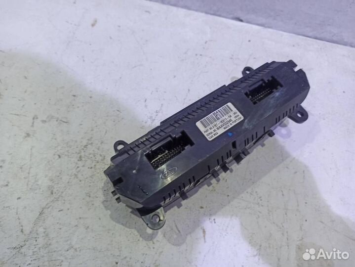 Блок управления климат контролем 2013278