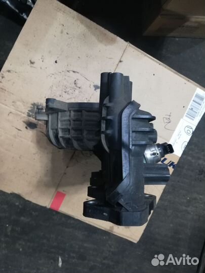 Коллектор впускной Chevrolet Captiva 2.2 Z22D1